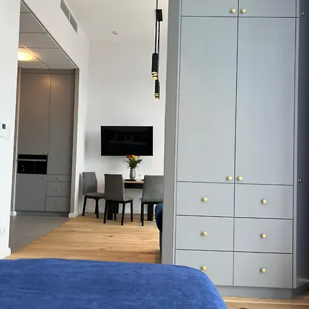 Fuchs * Варшава