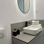 Fuchs Apartment *