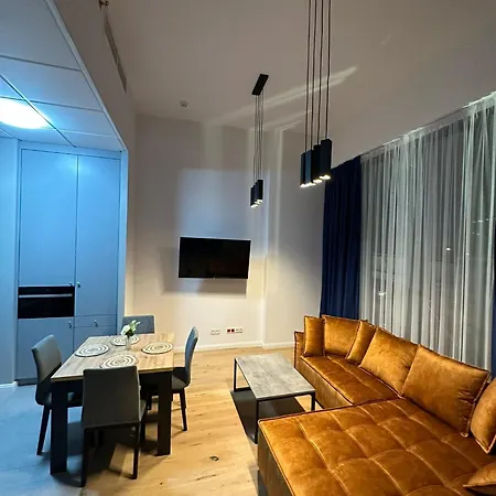 Fuchs ワルシャワ